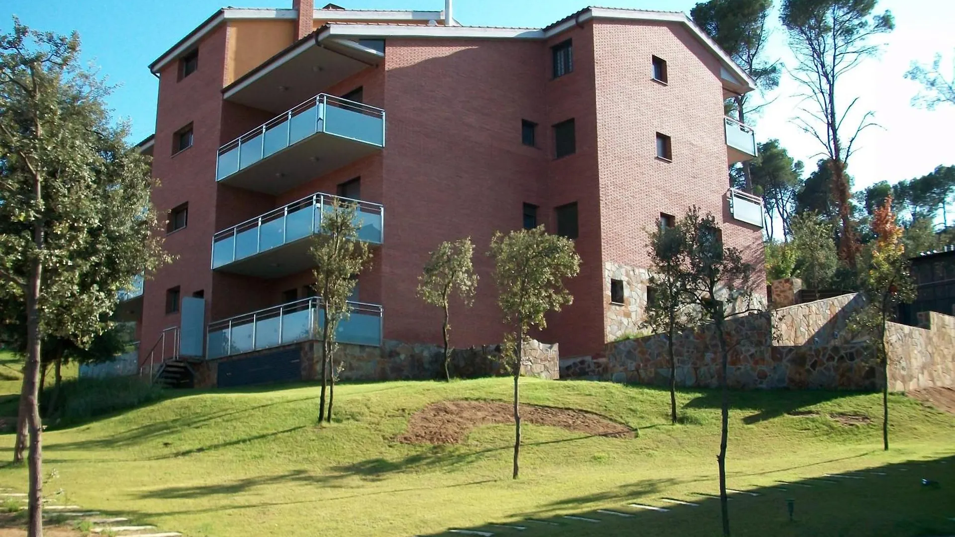 Aparthotel Del Golf Sant Cugat del Vallès 3*,